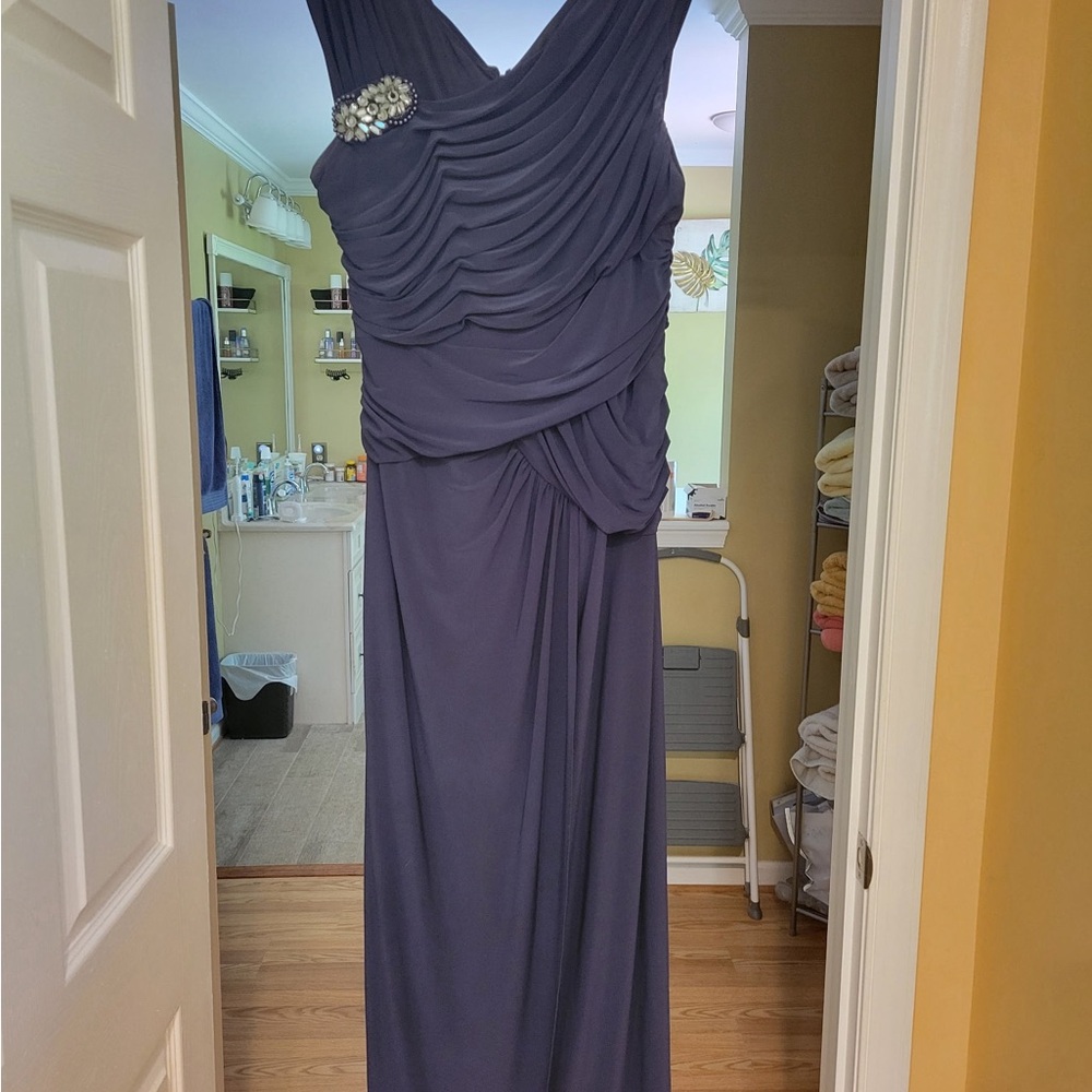 Adrianna Papell Gray Ruched V-Neck Gown